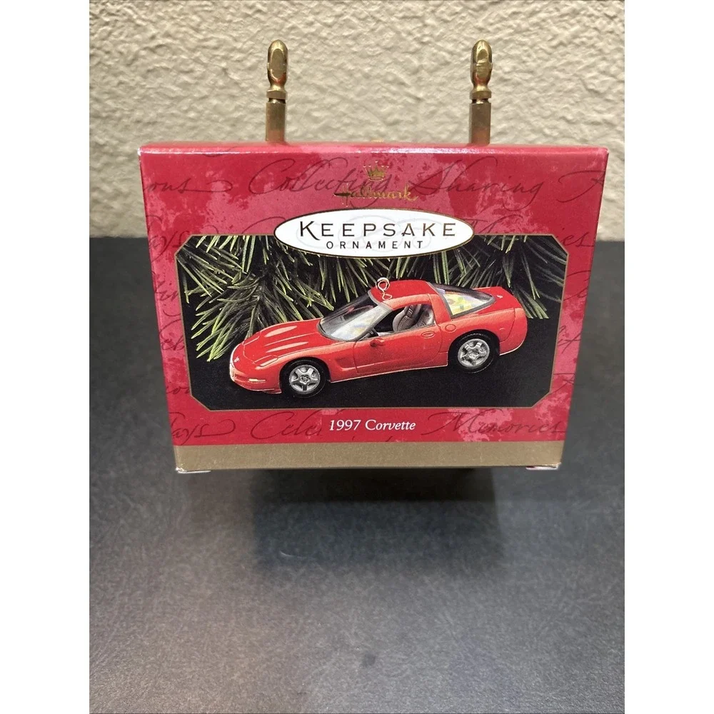 Hallmark‎ Keepsake Ornament~1997 Corvette~1997~NIB